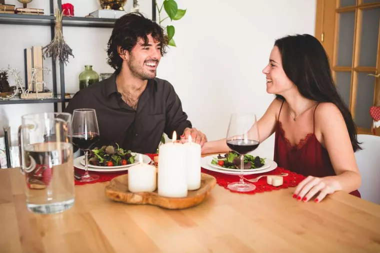 Faire appel à un chef à domicile pour la Saint-Valentin pour un dîner en amoureux en appartement, Marseille, PALTA